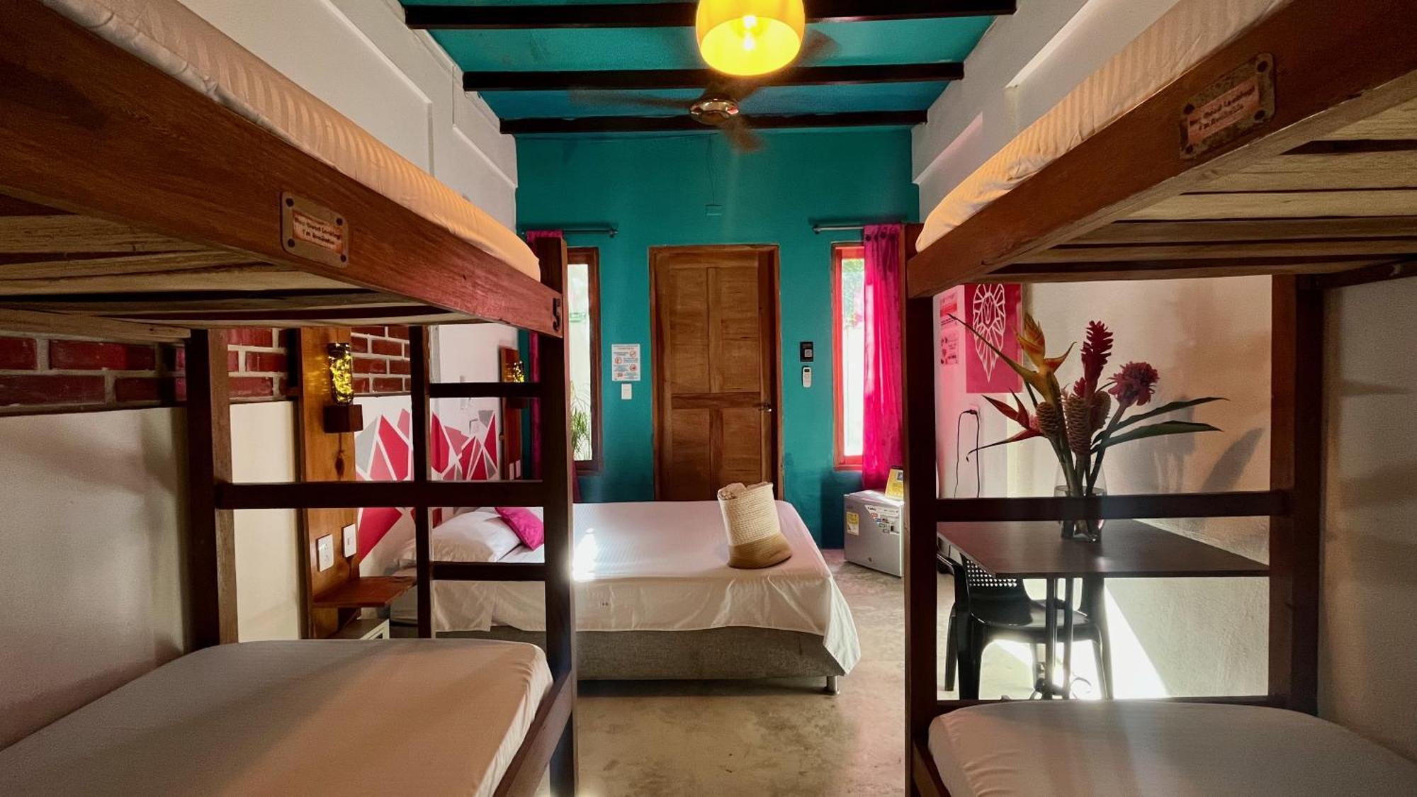 Tayrona Juancho'S House Hostel & Coworking Los Naranjos Buitenkant foto